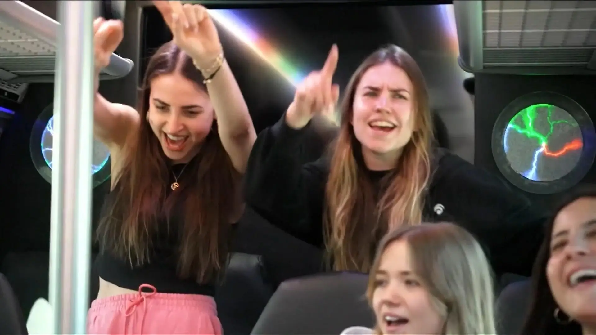 "Let's Dance"-Mädels im Partyrausch Girls just wanna have fun