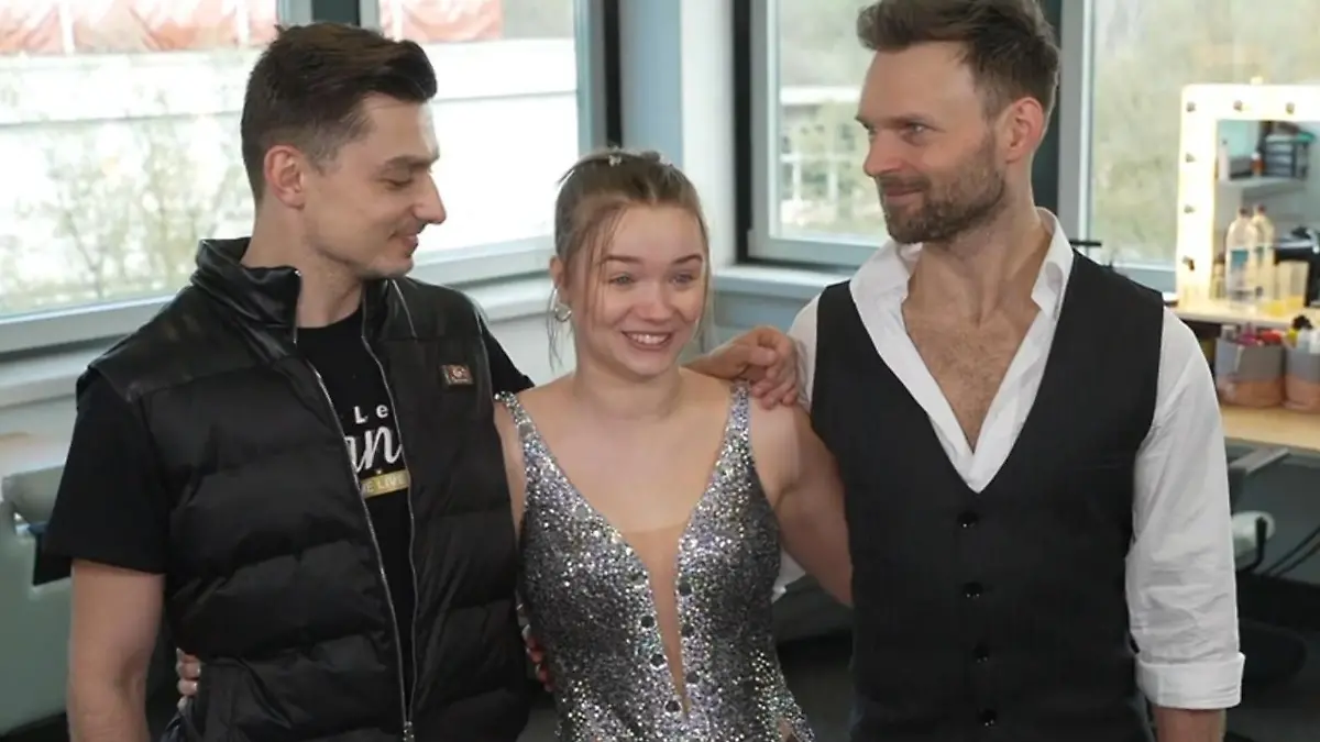 Julia Beautx zwischen ihren beiden Kings Zsolt und Vadim Let's Dance: "Ich war total überfordert"