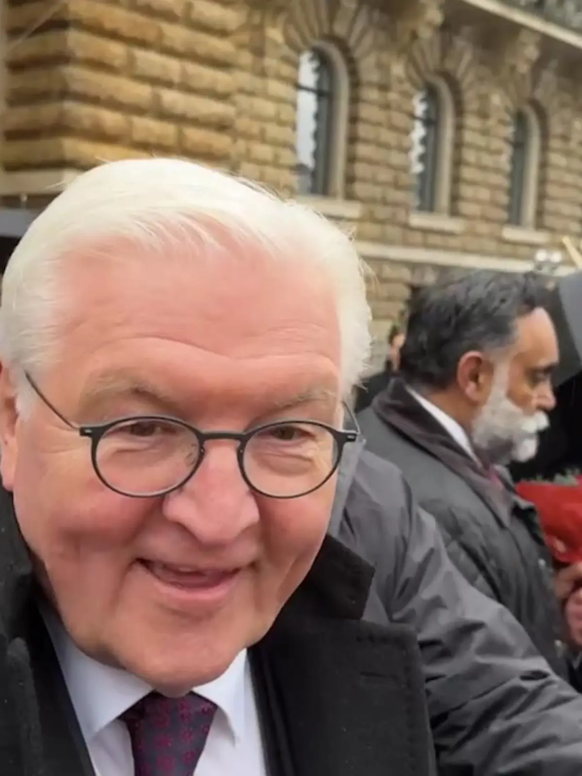 Bild zu: "RTL Reporterin trifft Steinmeier"