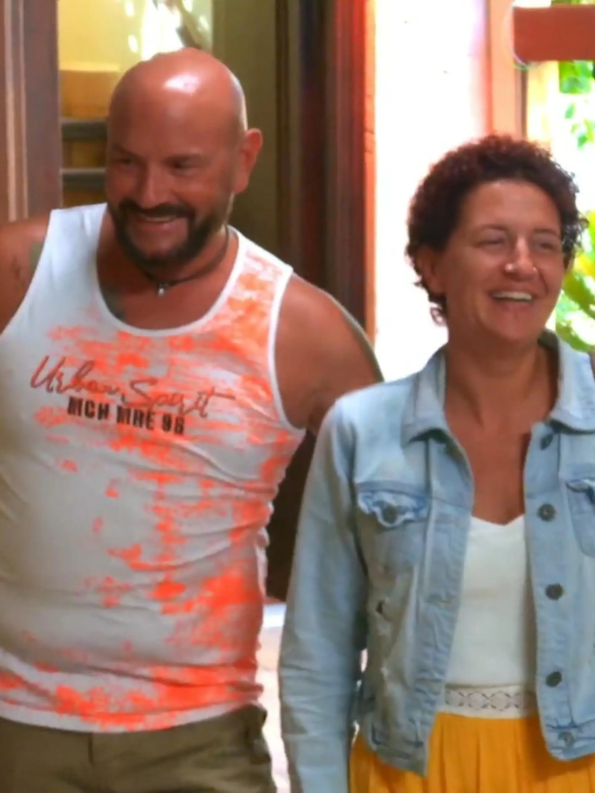 Bild zu: "Harte Probe für eine junge Liebe nach den Dreharbeiten von "First Dates Hotel""