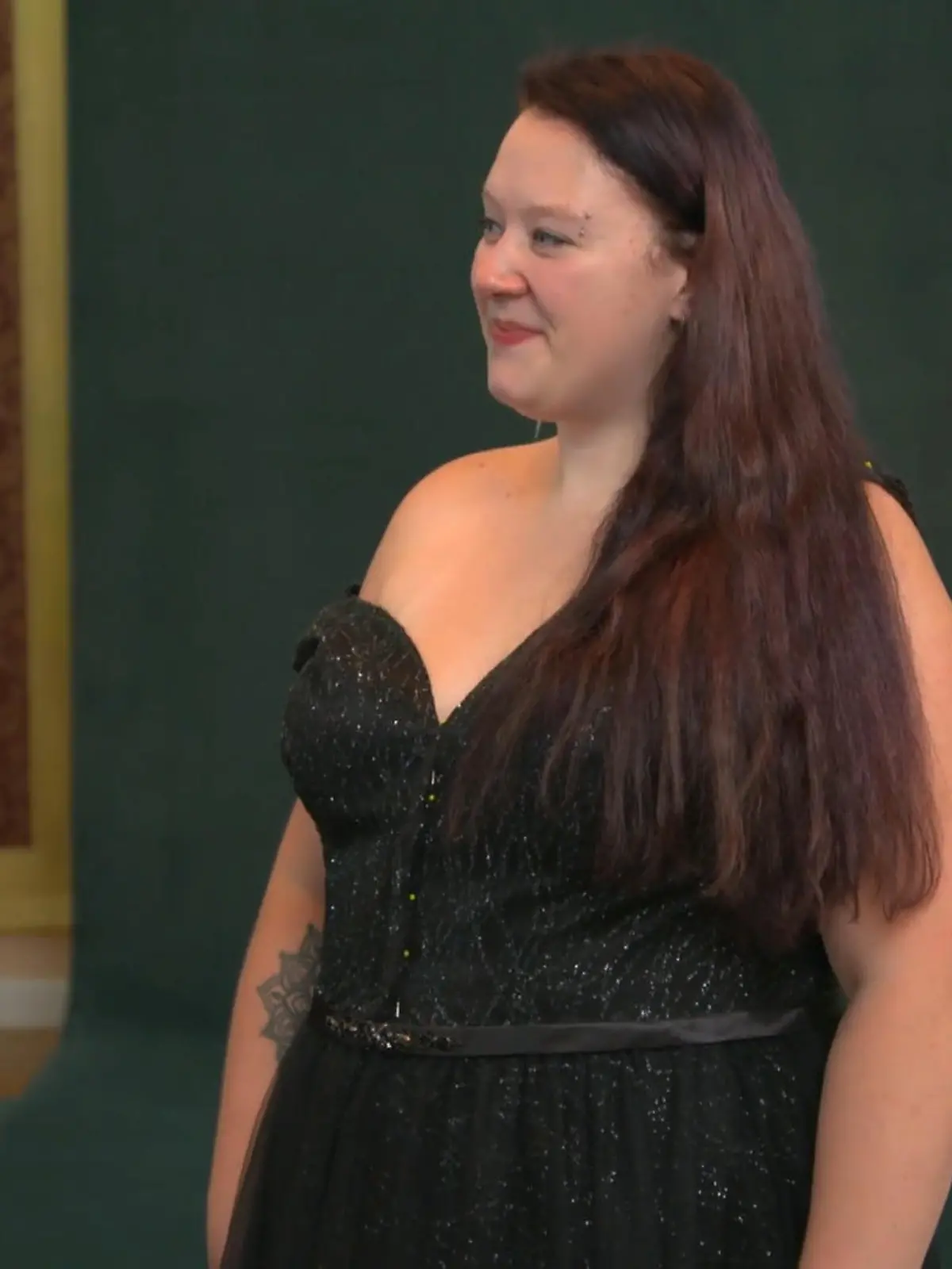 Bild zu: "Annalena hat auf ein schwarzes Kleid gehofft"