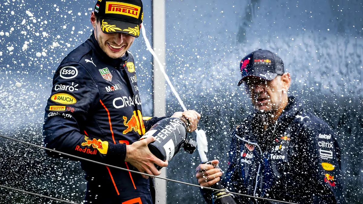 BUDAPEST - Max Verstappen Oracle Red Bull Racing wins the Hungarian Grand Prix at the Hungaroring Circuit on July 31, 2022 in Budapest, Hungary. REMKO DE WAAL Match 2022 xVIxANPxSportx/xxANPxIVx *** BUDAPEST Max Verstappen Oracle Red Bull Racing wins the Hungarian Grand Prix at the Hungaroring Circuit on July 31, 2022 in Budapest, Hungary REMKO DE WAAL Match 2022 xVIxANPxSportx xxANPxIVx 452523901 originalFilename: 452523901.jpg