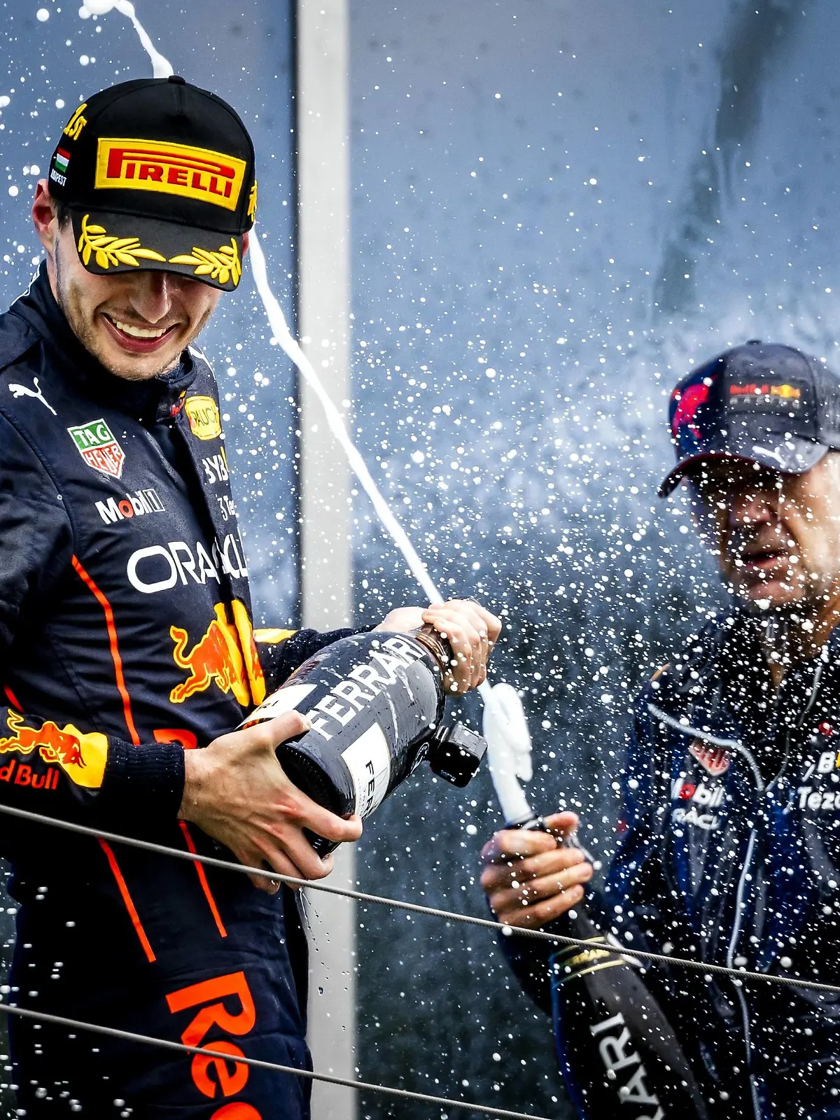 BUDAPEST - Max Verstappen Oracle Red Bull Racing wins the Hungarian Grand Prix at the Hungaroring Circuit on July 31, 2022 in Budapest, Hungary. REMKO DE WAAL Match 2022 xVIxANPxSportx/xxANPxIVx *** BUDAPEST Max Verstappen Oracle Red Bull Racing wins the Hungarian Grand Prix at the Hungaroring Circuit on July 31, 2022 in Budapest, Hungary REMKO DE WAAL Match 2022 xVIxANPxSportx xxANPxIVx 452523901 originalFilename: 452523901.jpg 