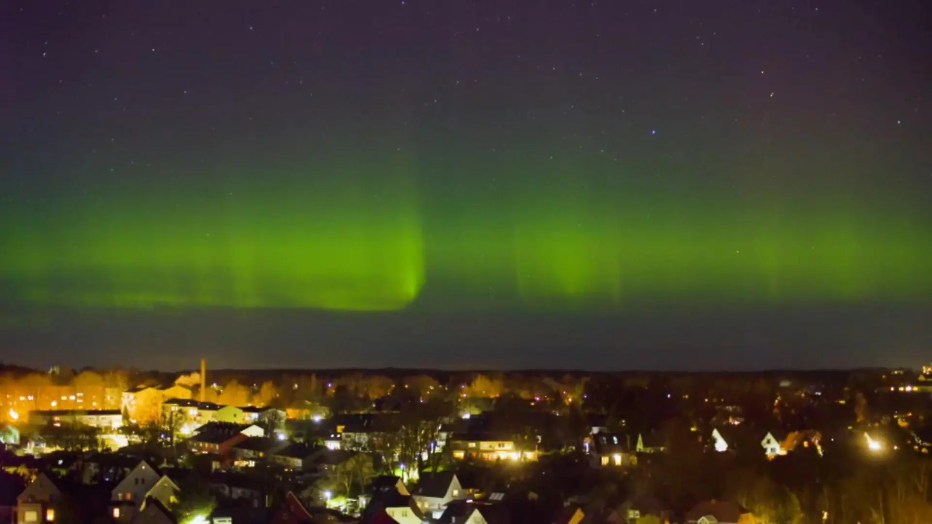 Spektakuläres Video aus Kiel Polarlichter über Deutschland