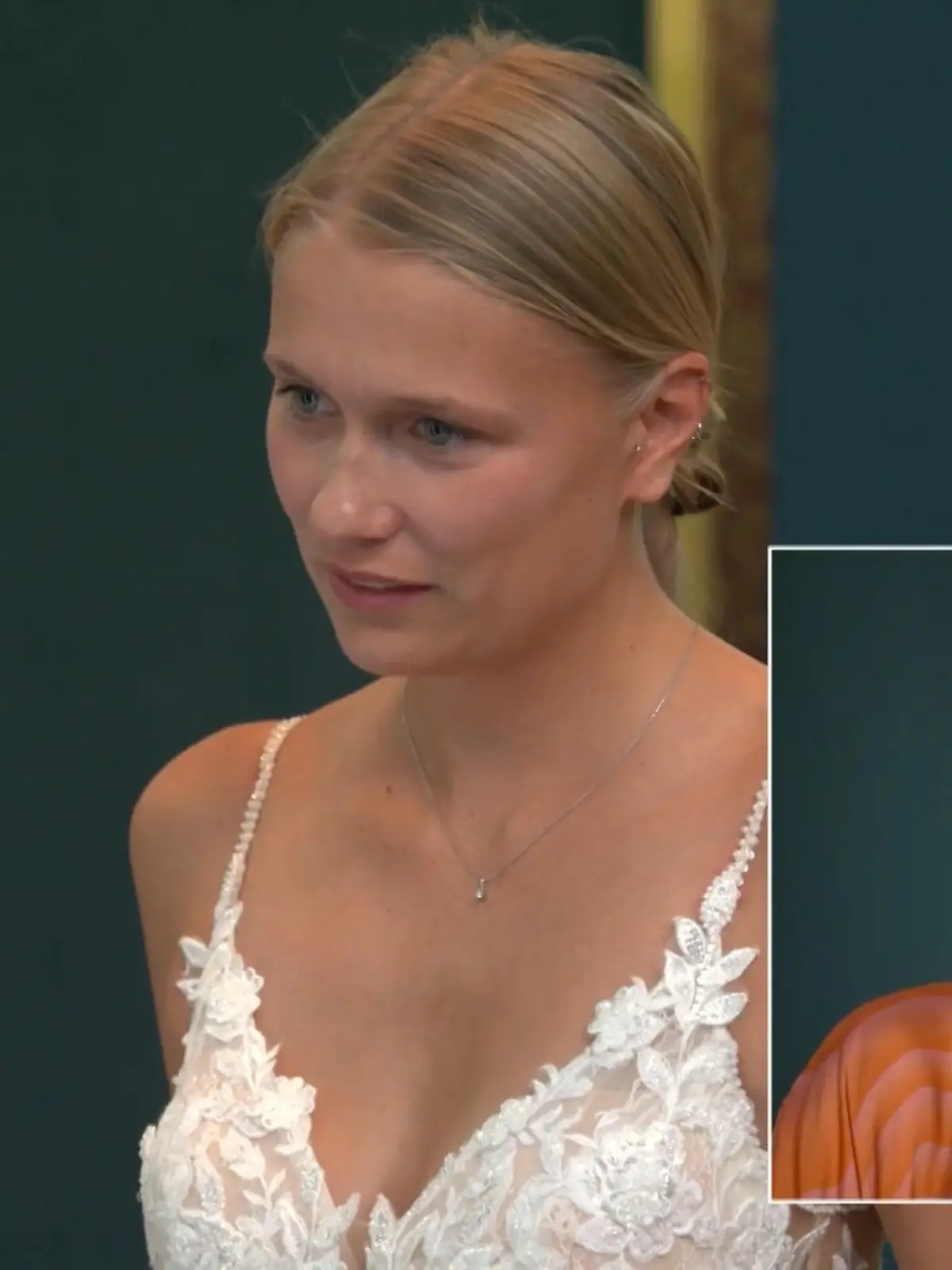 Bild zu: "Schon Vanessas erste Kleidauswahl begeistert alle"