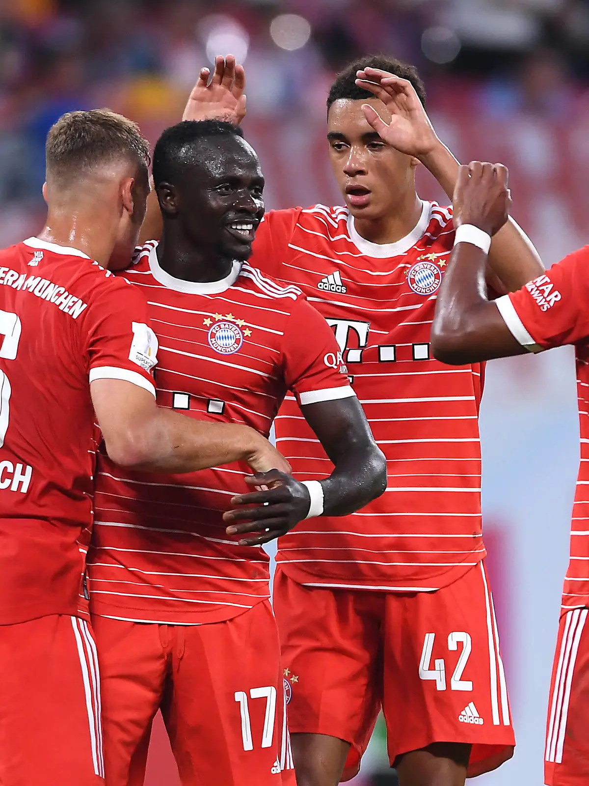 Fußball Supercup RB Leipzig - FC Bayern München am 30.07.2022 in der Red Bull Arena in Leipzig Torjubel / Jubel / Tor zum 0:2 durch Sadio Mane  München  Joshua Kimmich  München , Sadio Mane  München , Jamal Musiala  München , Serge Gnabry  München  DFL regulations prohibit any use of photographs as image sequences and/or quasi-video. *** Soccer Supercup RB Leipzig FC Bayern Munich on 30 07 2022 at Red Bull Arena in Leipzig Goal celebrations Goal to 0 2 by Sadio Mane Munich Joshua Kimmich Munich , Sadio Mane Munich , Jamal Musiala Munich , Serge Gnabry Munich DFL regulations prohibit any use of photographs as image sequences and or quasi video xHDx 