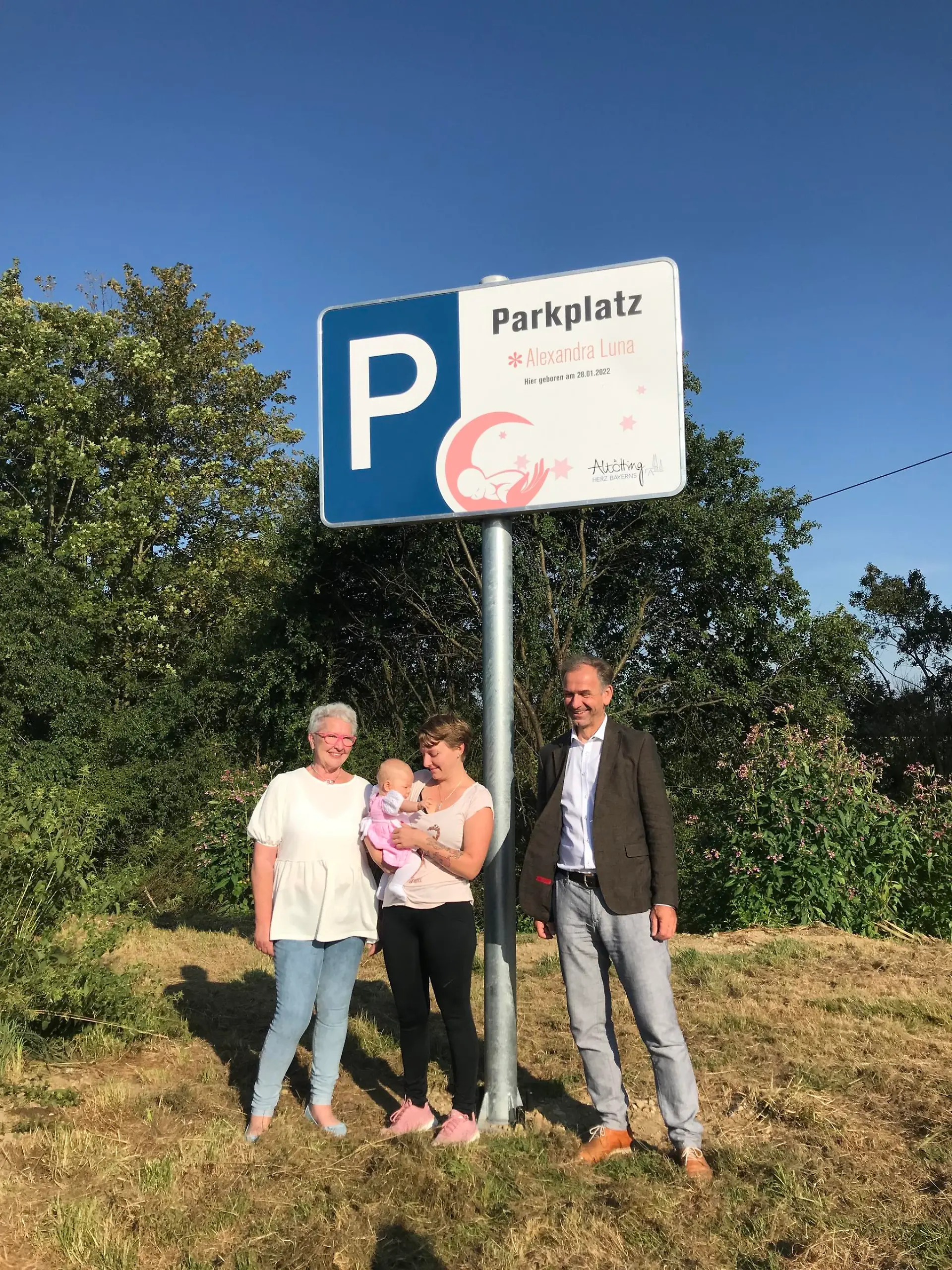 Parkplatzschild trägt Namen von Baby Alexandra Luna