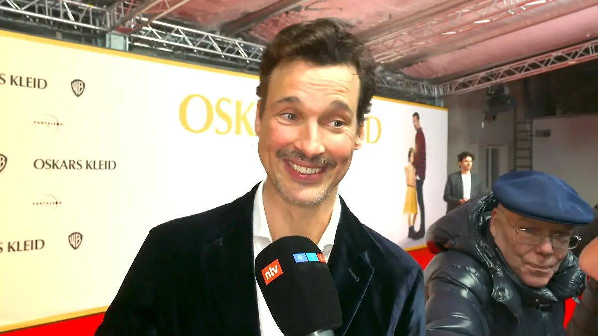Florian David Fitz überspringt die Feiertage "Es gibt kein Weihnachten"!