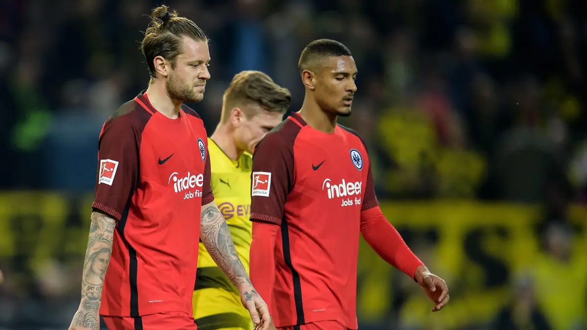 Marco Russ (Eintracht Frankfurt #23) und Sebastian Haller (Eintracht Frankfurt #9)