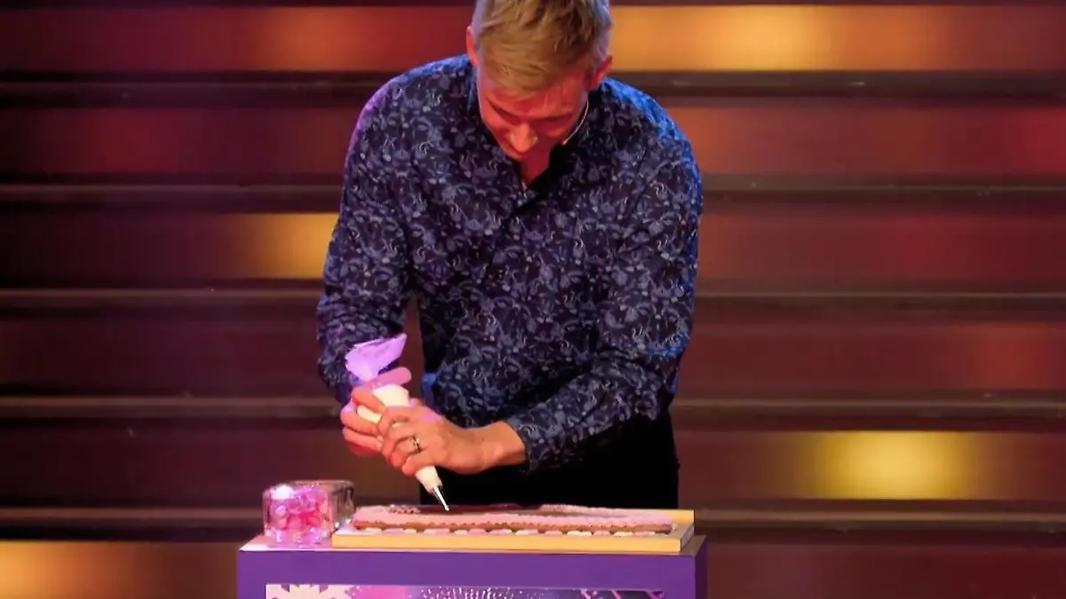 Lukas' Zuckersüße Aktion bei "Take Me Out" Take Me Out XXL XMas-Special: Von Herzen