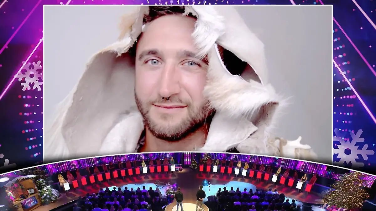 Chris Tall: „Das Kostüm war’s glaube ich am Ende“ Take Me Out XXL XMas-Special: Dominik ist raus