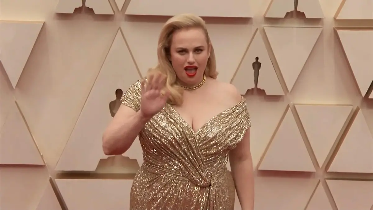 Rebel Wilson ist plötzlich Mama Nachwuchs via Leihmutter