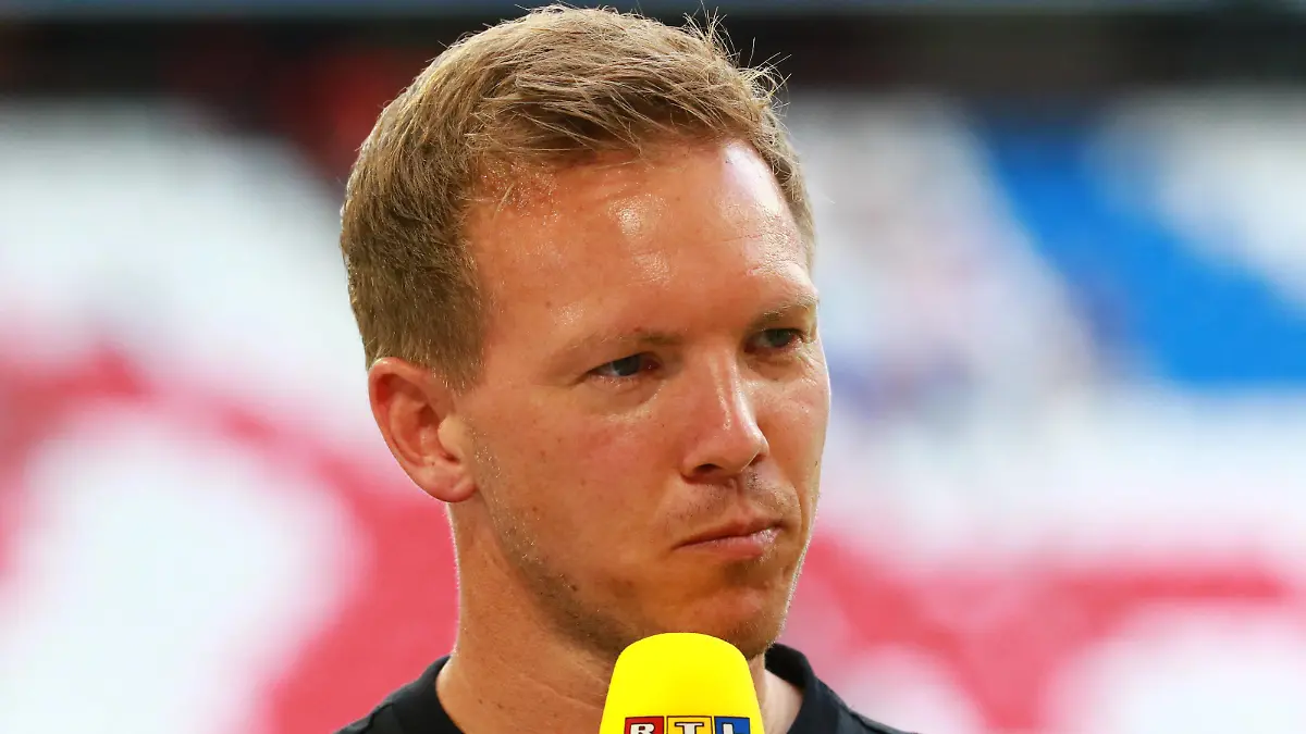 Trainer Julian Nagelsmann FCB im RTL Interview nach dem Spiel Fussball / Audi Football Summit / FC Bayern Muenchen - FC Napoli / Allianz Arena Muenchen am 31.07.2021 FOTO: Mladen Lackovic / LakoPress *** Coach Julian Nagelsmann FCB in RTL interview after the game Football Audi Football Summit FC Bayern Muenchen FC Napoli Allianz Arena Muenchen on 31 07 2021 PHOTO Mladen Lackovic LakoPress 
