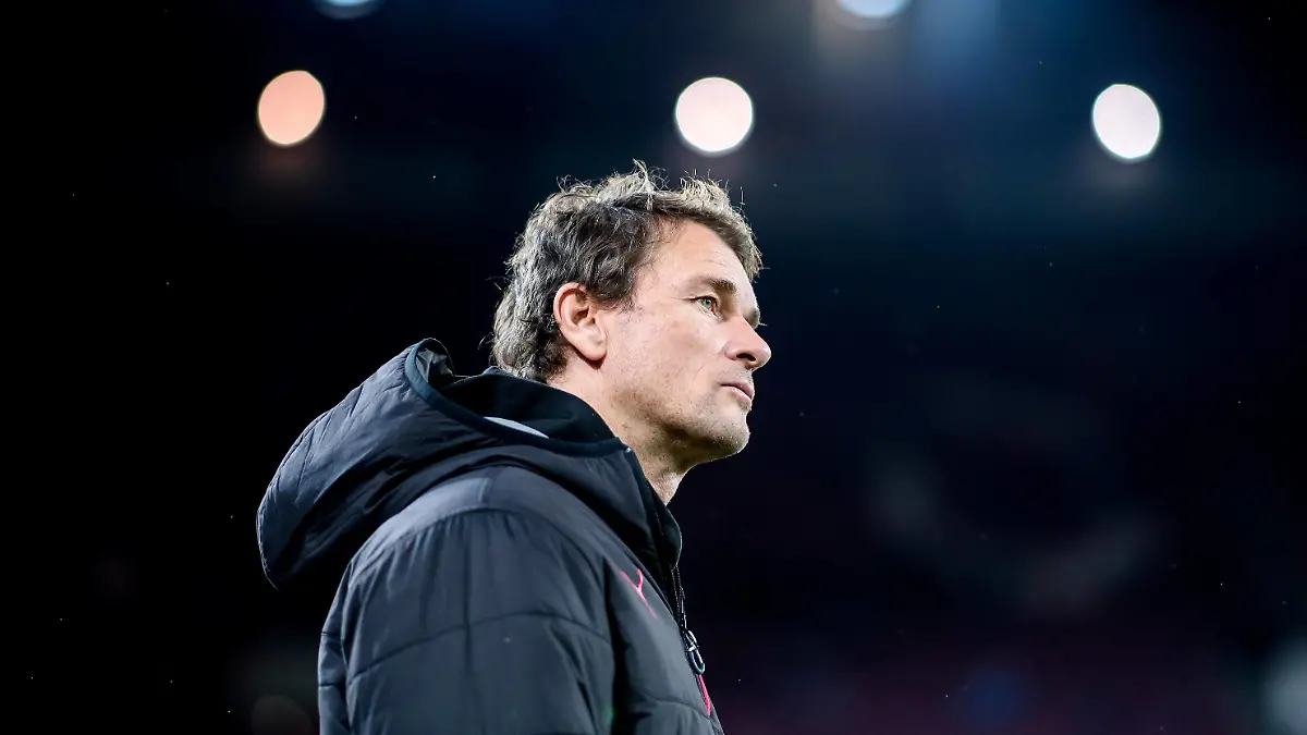  23. November 2017: Koeln, Rheinenergiestadion: Fussball UEFA Europa League: 1. FC Koeln - FC Arsenal London: Arsenals Teambetreuer Jens Lehmann. *** 23 November 2017 Koeln Rheinenergiestadion Soccer UEFA Europa League 1 FC Koeln FC Arsenal London Arsenals team manager Jens Lehmann