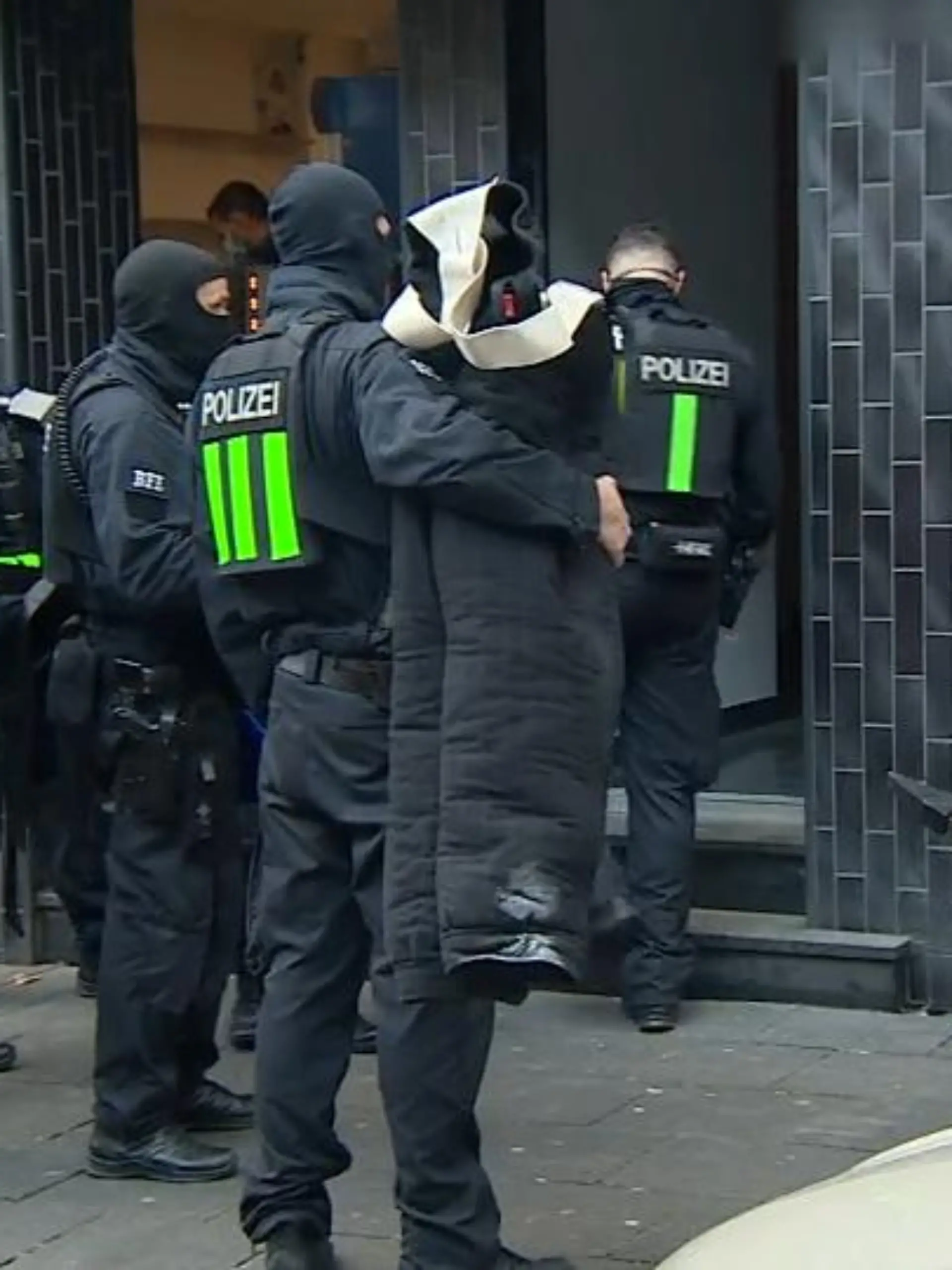 Bild zu: "Auf den Spuren der Dealer"