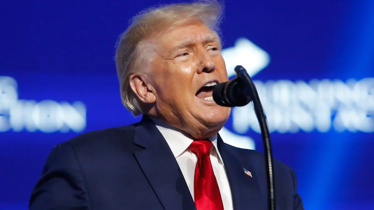 July 23, 2022, Tampa, Florida, USA: Former President Donald Trump gives a speech during Turning Pointâs annual Student Action Summit at the Tampa Convention Center in downtown Tampa on Saturday, July 23, 2022. (Credit Image: © Jefferee Woo/Tampa Bay Times via ZUMA Press Wire) / 230722 / action press