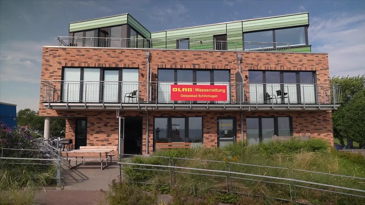 Das sind die neuen Luxus-Lofts für Rettungsschwimmer im Ostseebad Schönhagen.