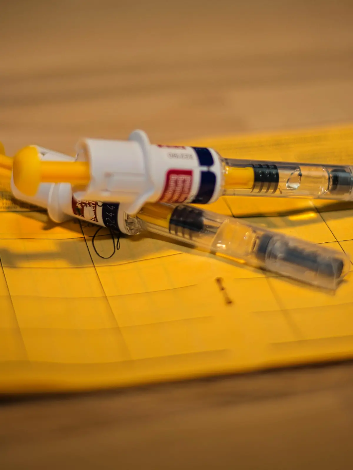 Im Impfpass oder Impfbuch kann man nachprüfen, gegen welche Erkrankungen man immunisiert ist.