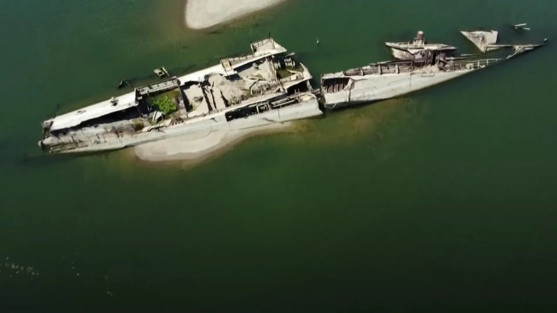 Austrocknende Donau legt deutsche Kriegsschiffe frei Alte Schwarzmeerflotte in Serbien