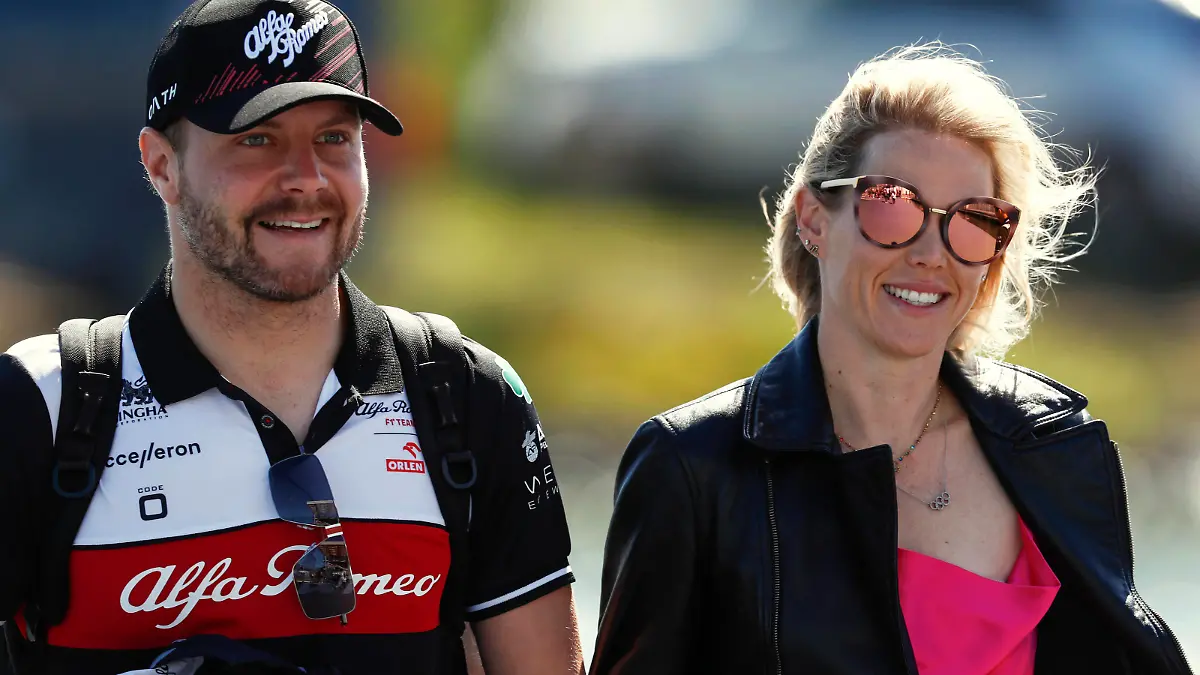  Formula 1 2022: Canadian GP CIRCUIT GILLES-VILLENEUVE, CANADA - JUNE 19: Valtteri Bottas, Alfa Romeo F1 Team, and Tiffany Cromwell during the Canadian GP at Circuit Gilles-Villeneuve on Sunday June 19, 2022 in Montreal, Canada. Photo by Carl Bingham / LAT Images Images PUBLICATIONxINxGERxSUIxAUTxHUNxONLY GP2209_135824_X4I5967