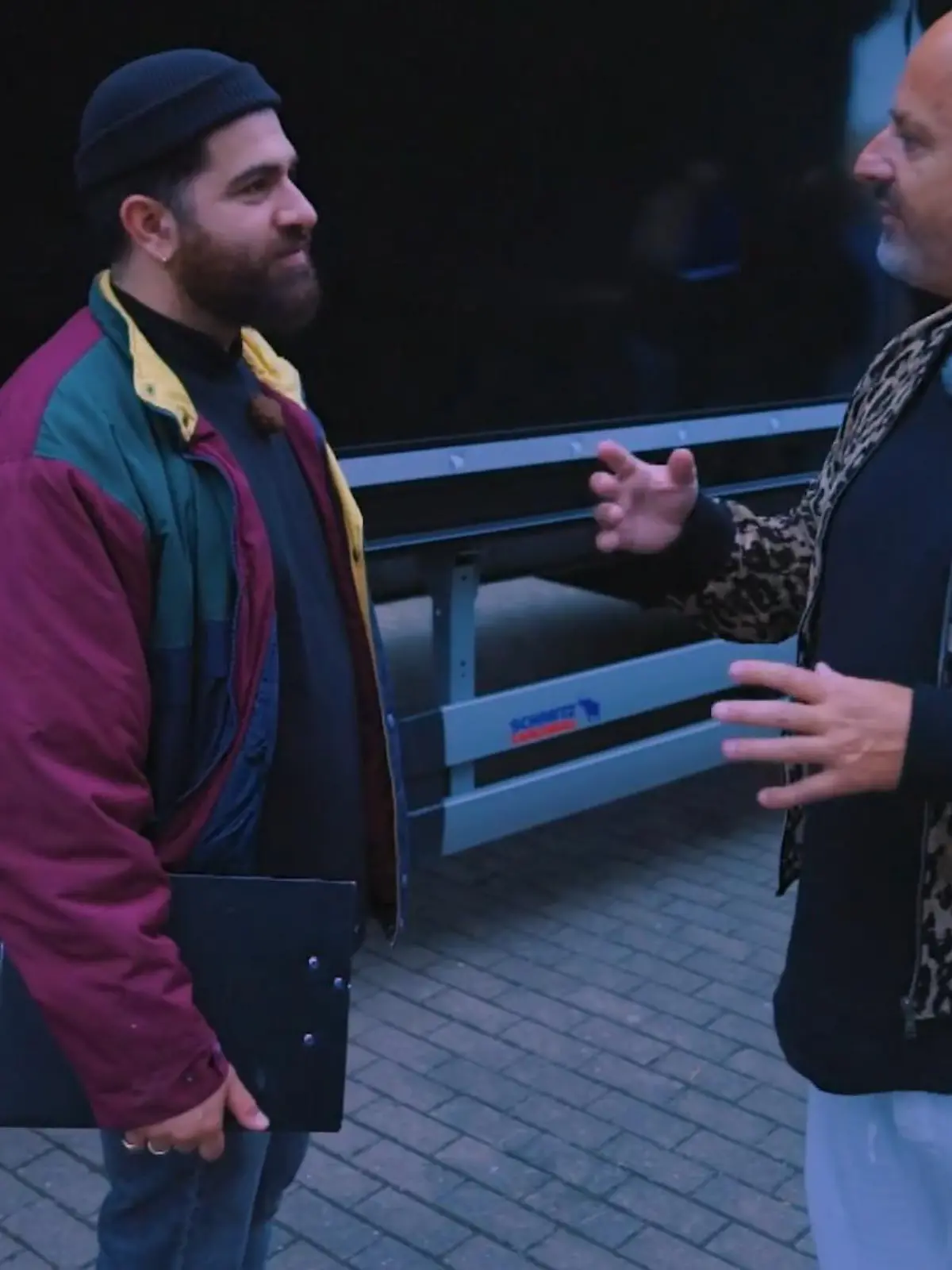 Bild zu: "Detlef stellt seine Outfits vor"