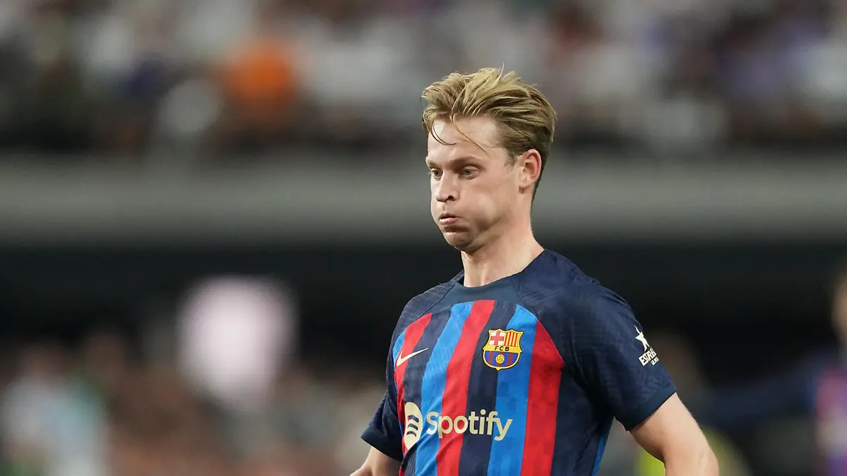 July 23, 2022, Las Vegas, Las Vegas, NV, USA: LAS VEGAS, NV - JULY 23: Frenkie de Jong of F.C Barcelona passes the ball during Soccer Champions Tour match between Real Madrid and F.C Barcelona at Las Vegas,NV on July 23, 2022 in Las Vegas, USA. (Credit Image: © Louis Grasse/PX Imagens via ZUMA Press Wire) / action press