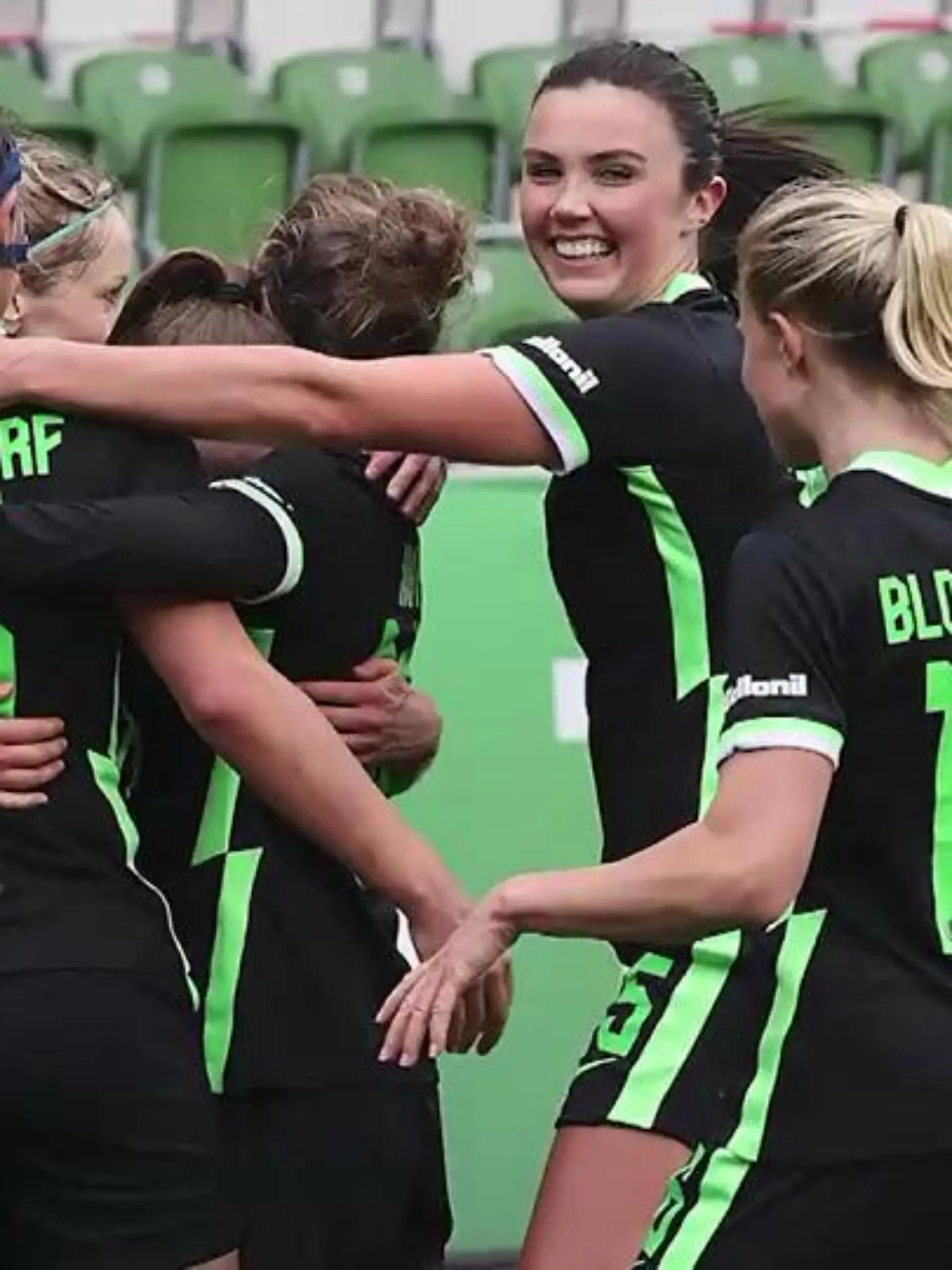 VFL Wolfsburg auf Siegeskurs. Hier beim DFB-Pokal-Halbfinale der Frauen gegen FC Bayern München.