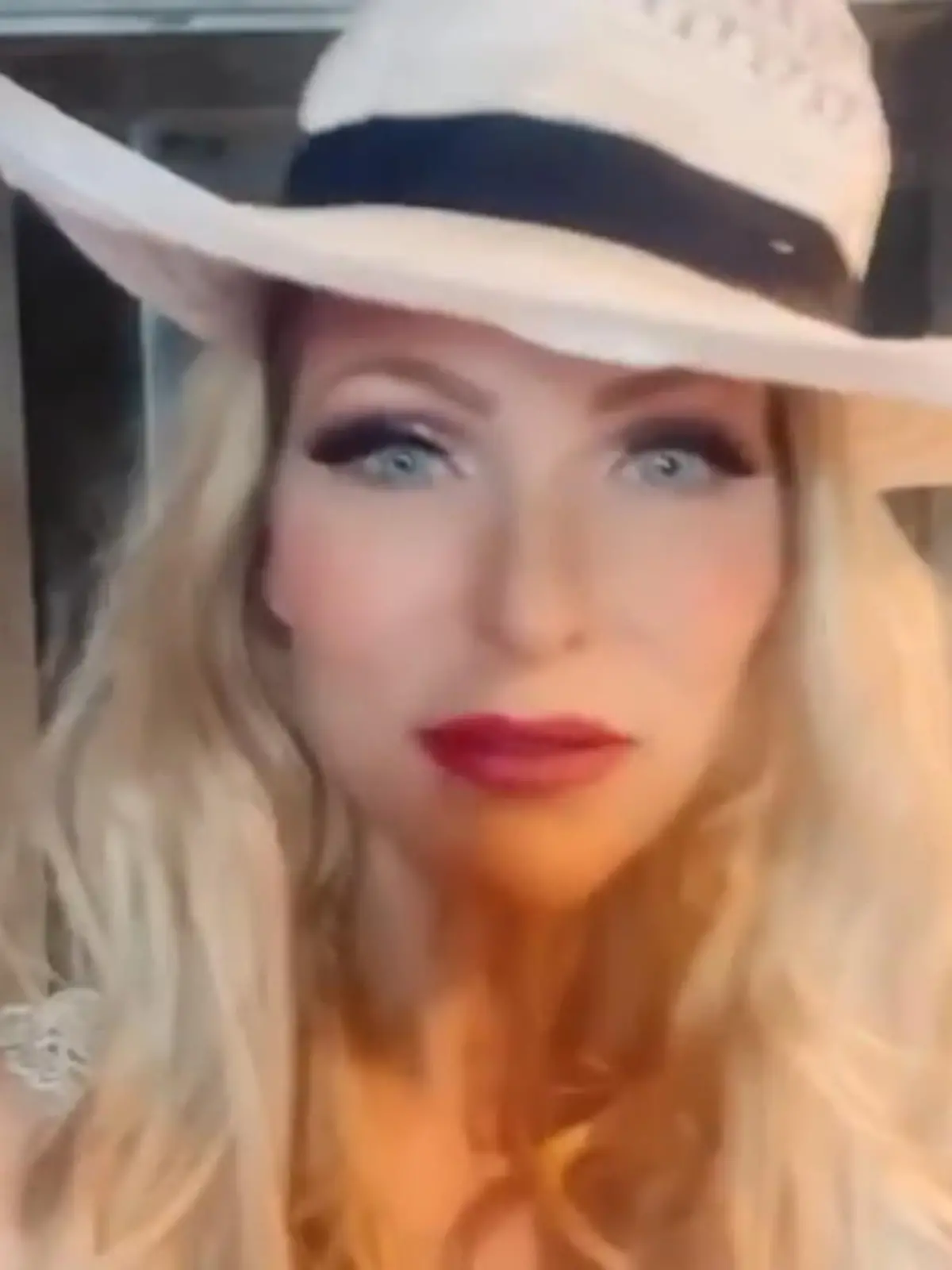 Bild zu: "Warum trägt Sonya Kraus so oft einen Hut?"