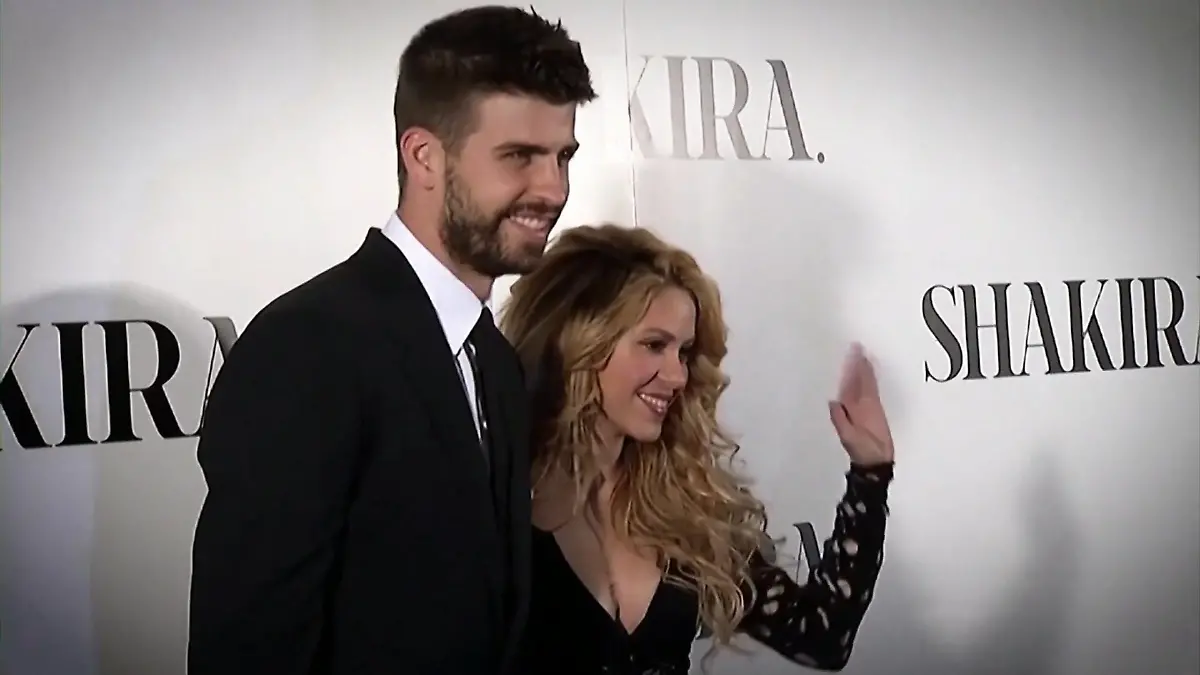 Shakira gibt Trennung von  Gerard Piqué bekannt Jetzt ist's offiziell