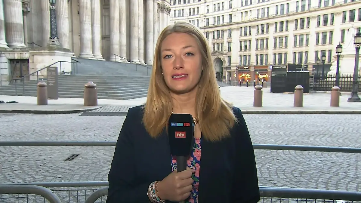 Queen sagt Gottesdienst ab - wie geht es ihr? RTL-Reporterin in London