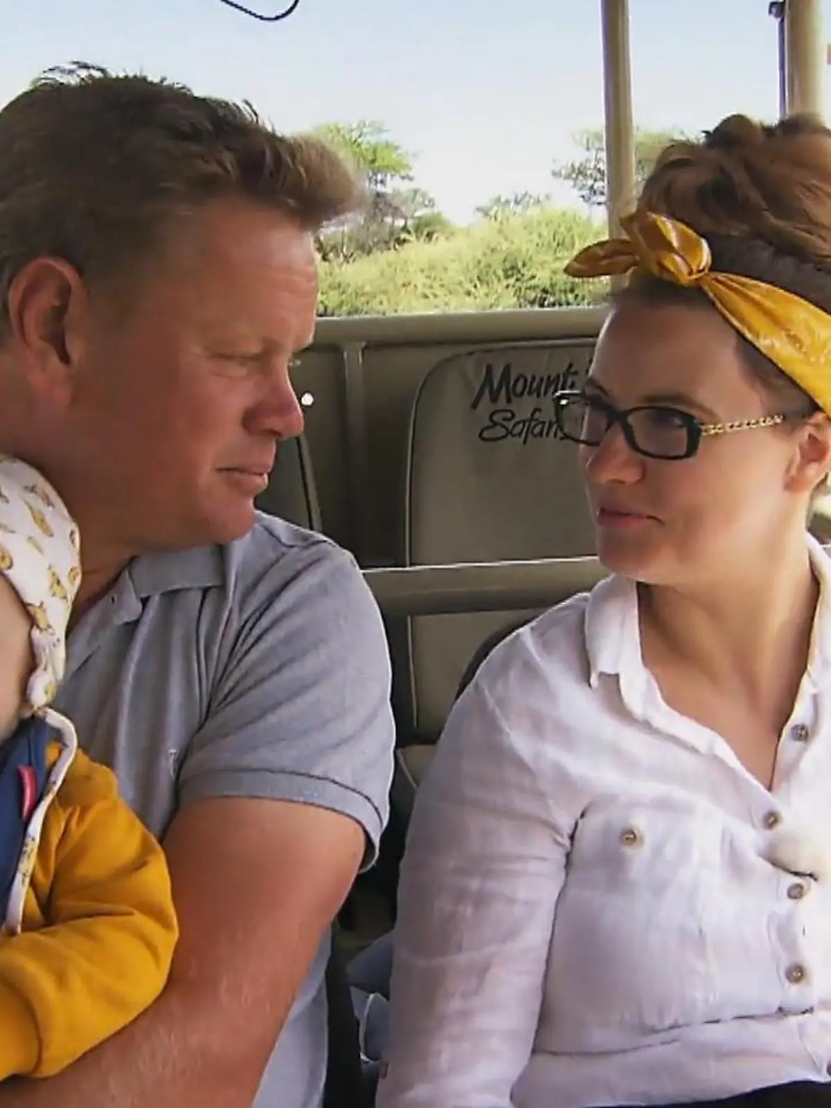 Bild zu: "Jörn, Oliwia und der kleine Bruno auf Safari-Tour"