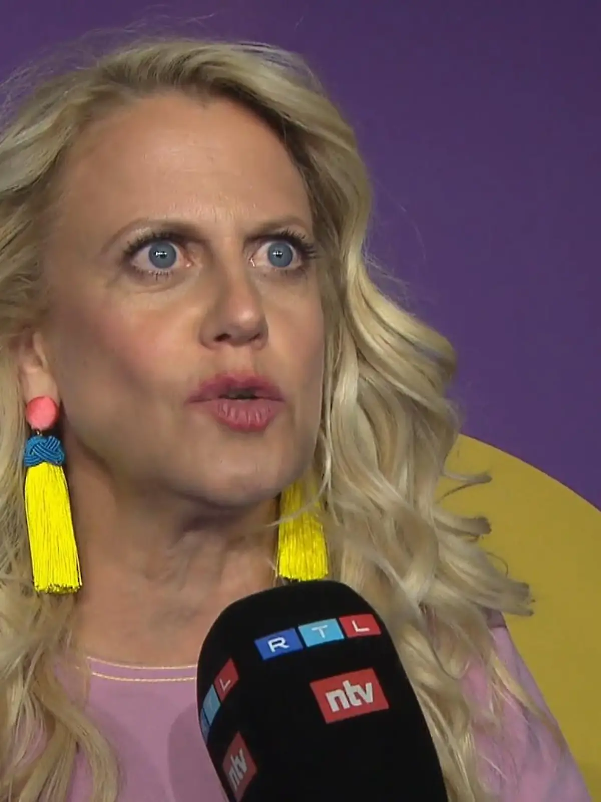 Bild zu: "Barbara Schönebergers Kids wachsen bescheiden auf"