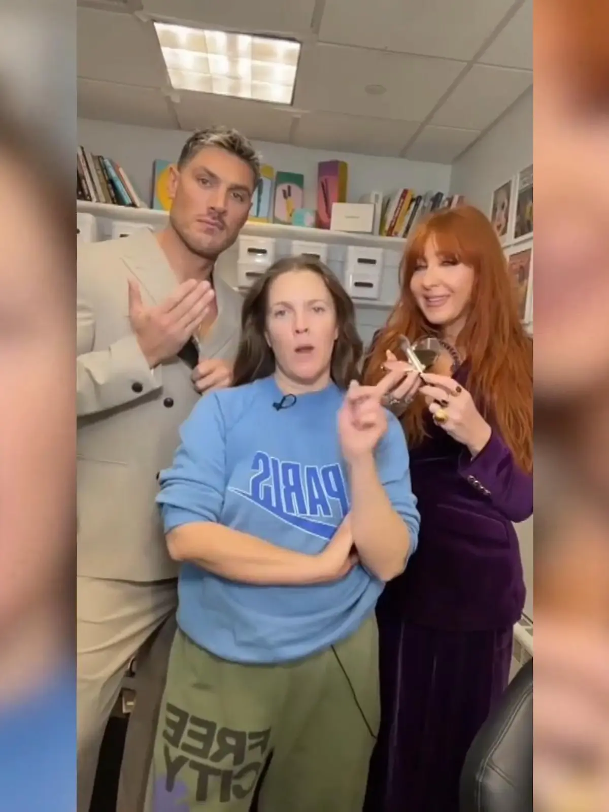 Bild zu: "Drew Barrymore bekommt Kardashian-Makeover"