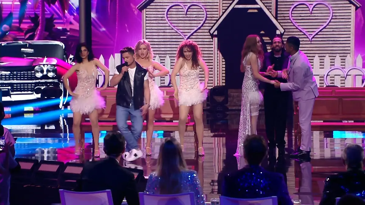 Stark! Gianni Laffontien wagt sich an Elvis-Presley-Hit DSDS-Finale 2022