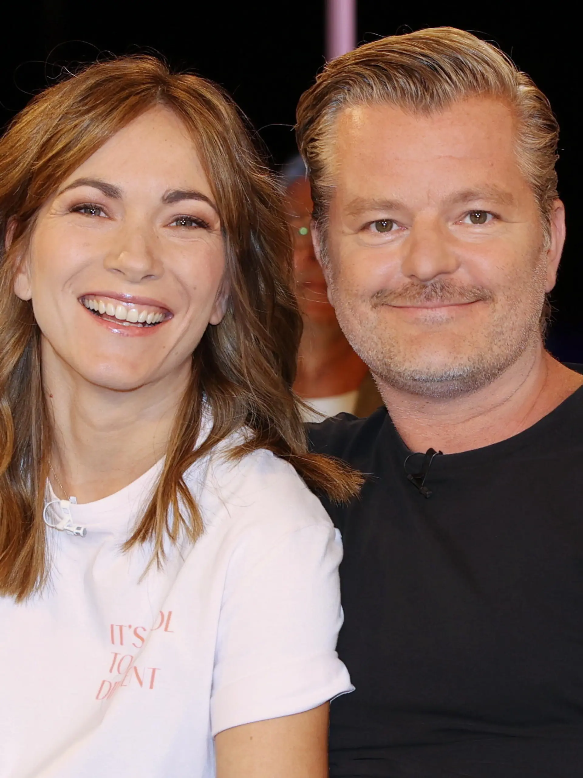 Shari Dietz und André Dietz in Hamburg am 22.07.2022 bei der Aufzeichnung der NDR-Talkshow .
Sendung TV Halbfigur Halbkoerper Querformat Kamerablick 
Das Bild wurde elektronisch bearbeitet.

 
Bankverbindung: Hamburger Sparkasse
IBAN: DE55200505501282122926
BIC: HASPDEHHXXX. / 220722