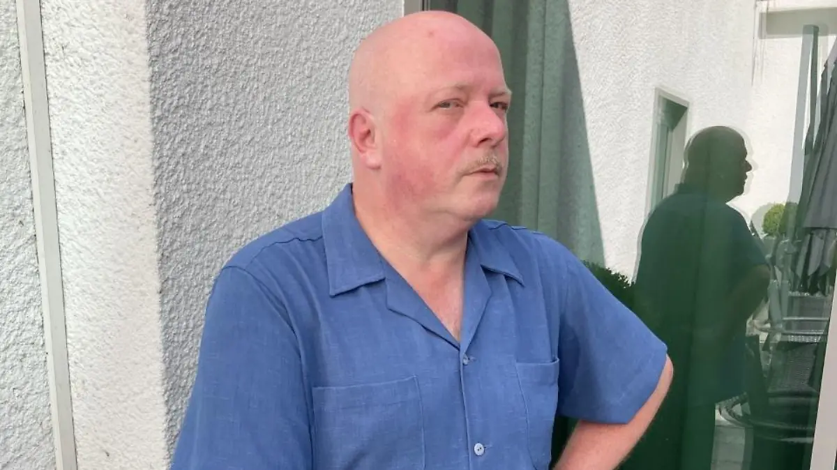 VNV Nation-Frontmann Ronan Harris beim Interview am 23. Juli in Köln.