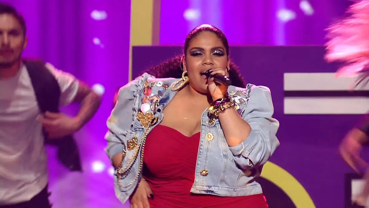 Abigail bringt Whitney-Houston-Song auf die DSDS-Bühne Gute Laune bei "I Wanna Dance With Somebody"