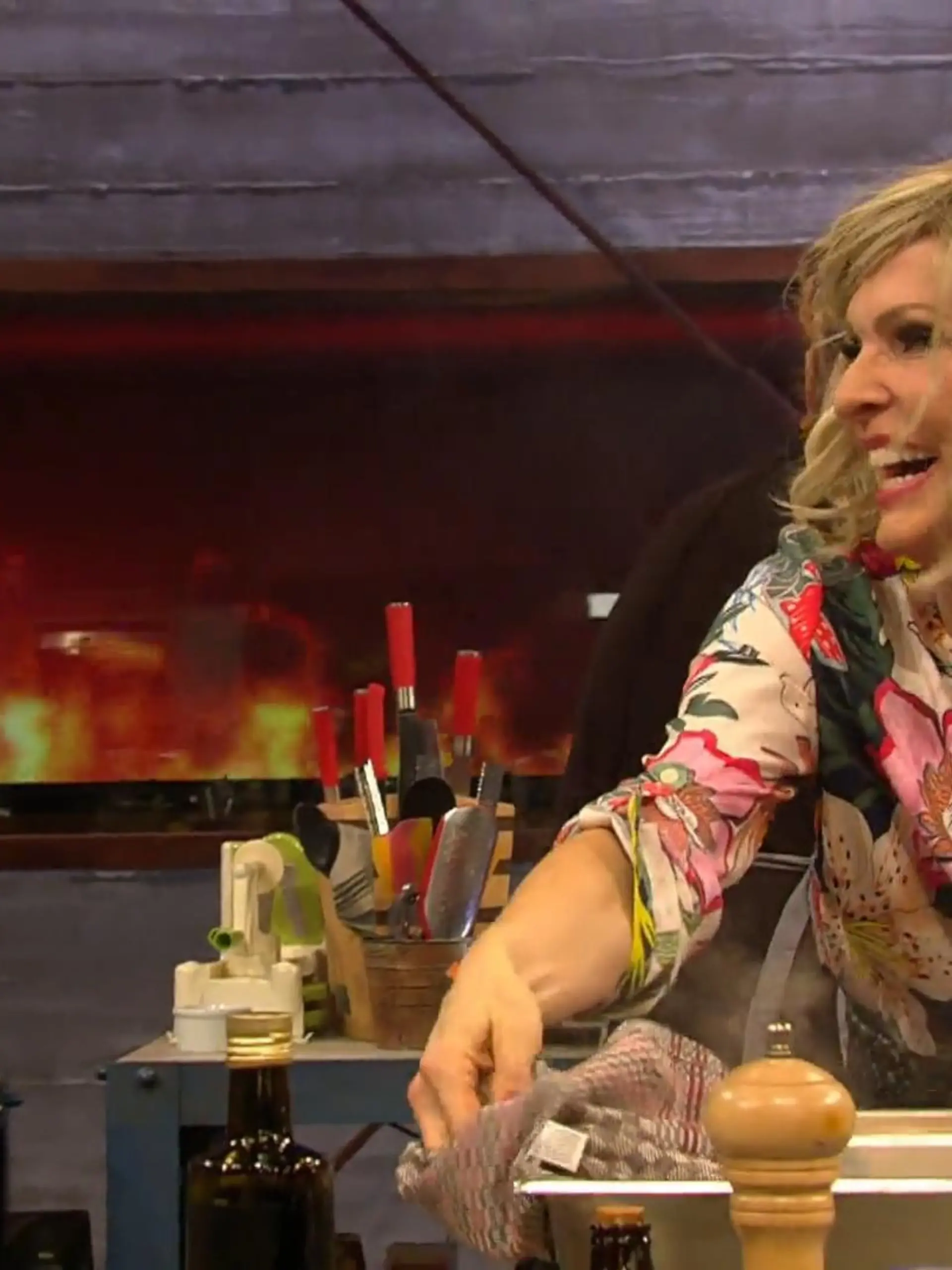 Bild zu: "Bei "Grill den Henssler" spricht Sonya Kraus ganz offen über ihre Krankheit."