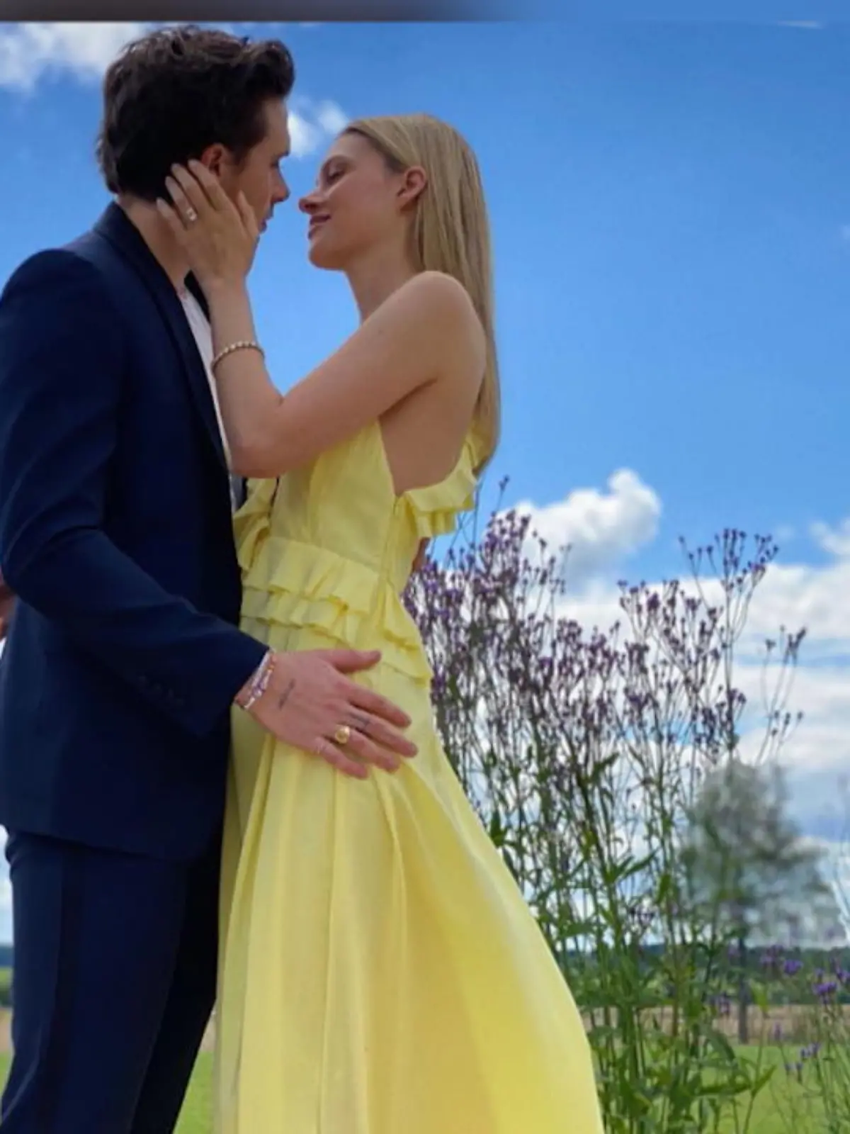 Bild zu: "SO heiratet Brooklyn Beckham seine Nicola Peltz"