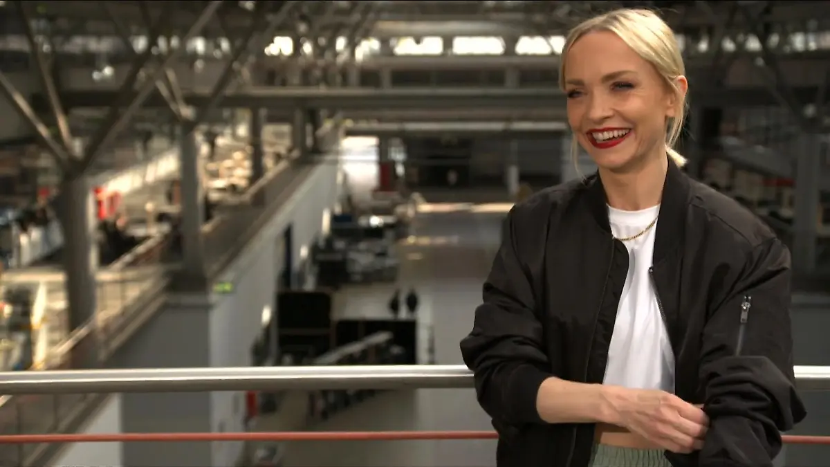 DAMIT macht Janin Ullmann richtig Kohle "Let's Dance"-Star verrät's