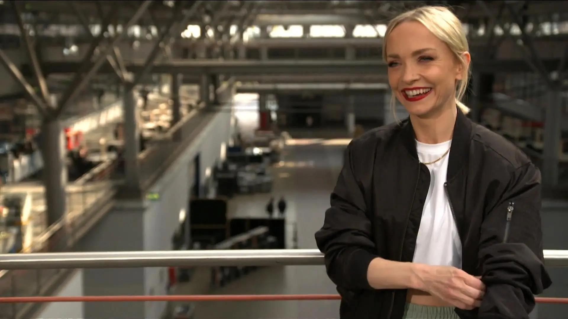 DAMIT macht Janin Ullmann richtig Kohle "Let's Dance"-Star verrät's