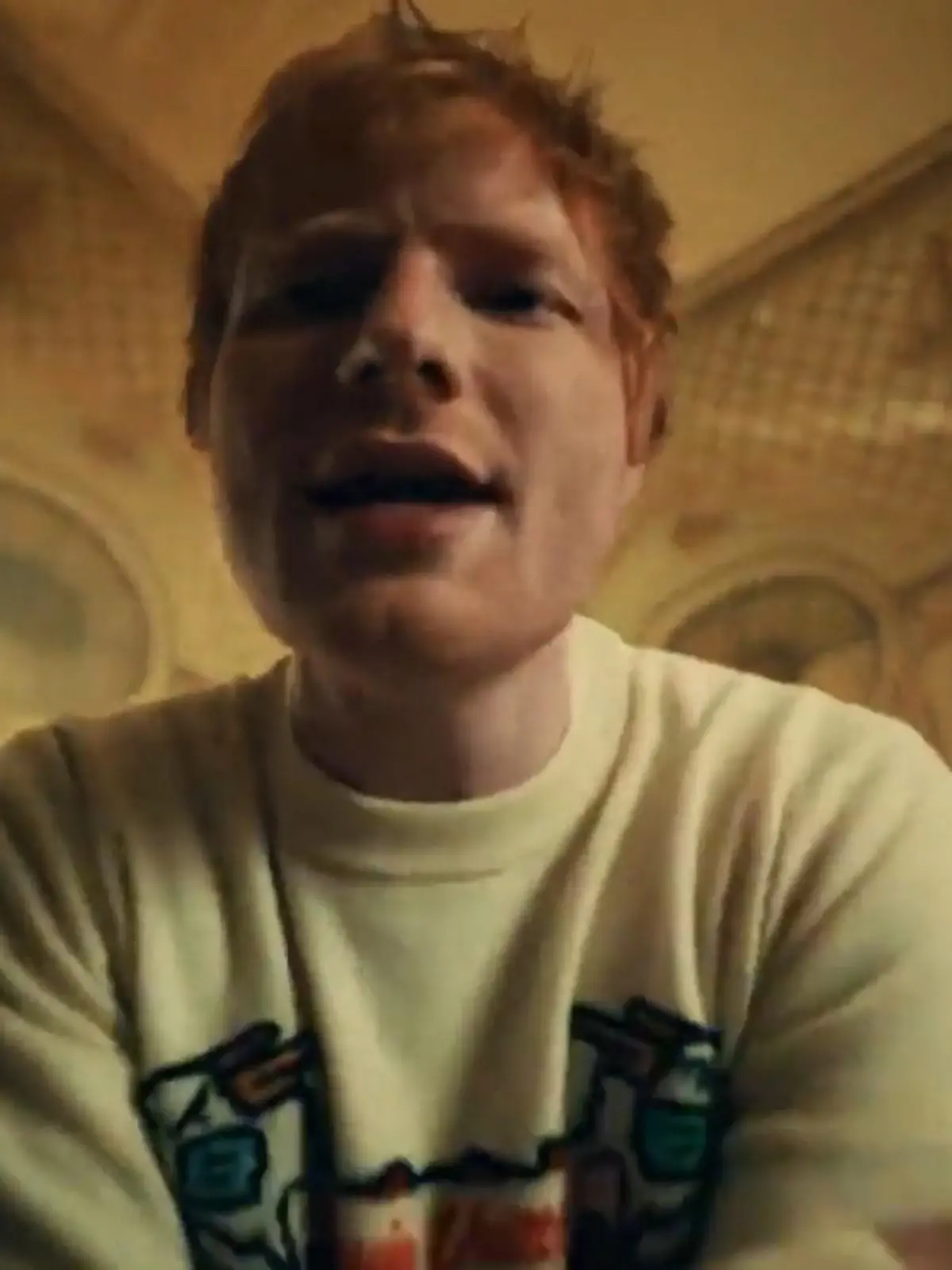 Bild zu: "Ed Sheeran singt plötzlich auf Spanisch"