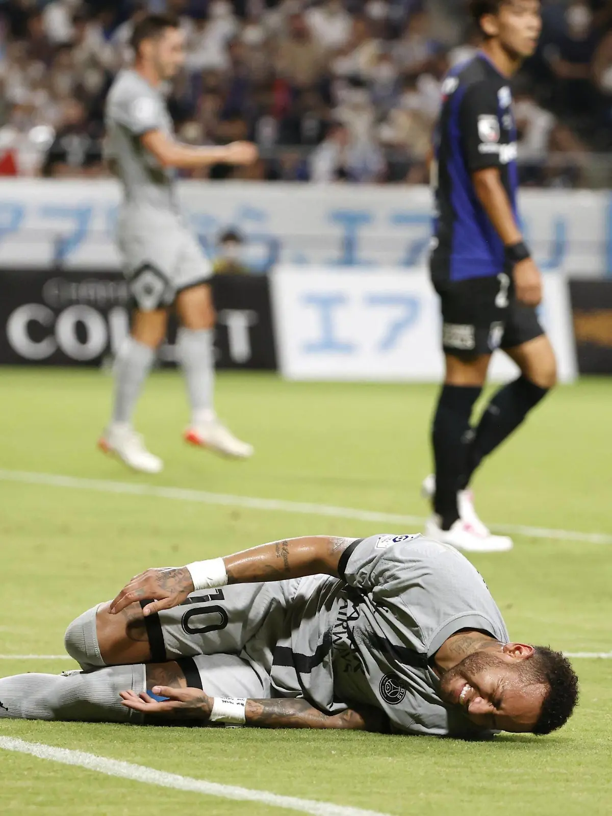 Football: PSG Japan Tour Paris Saint-Germain s Neymar appears hurt after being fouled in the penalty area during the first half of a football match against Gamba Osaka at Panasonic Stadium in the Osaka Prefecture city of Suita, western Japan, on July 25, 2022. PUBLICATIONxINxGERxSUIxAUTxHUNxONLY A14AA0001319996P 