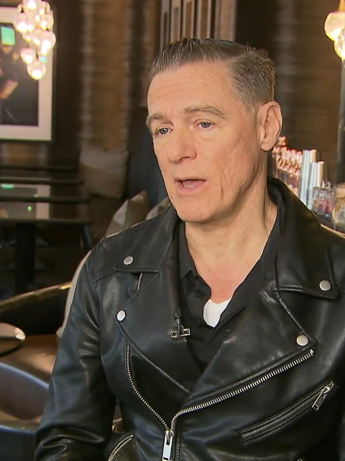 Bild zu: "Seine Karriere hat Bryan Adams IHR zu verdanken"
