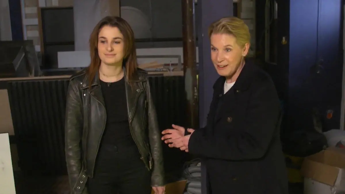 Für Cornelia Polettos Tochter Paola gibt's eine Bar Was für ein Geschenk!