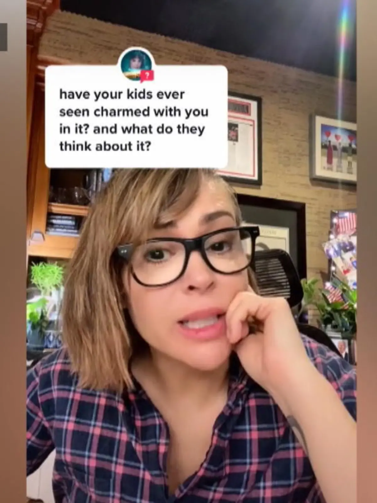 Bild zu: "Alyssa Milanos Kinder dürfen Serie nicht schauen"