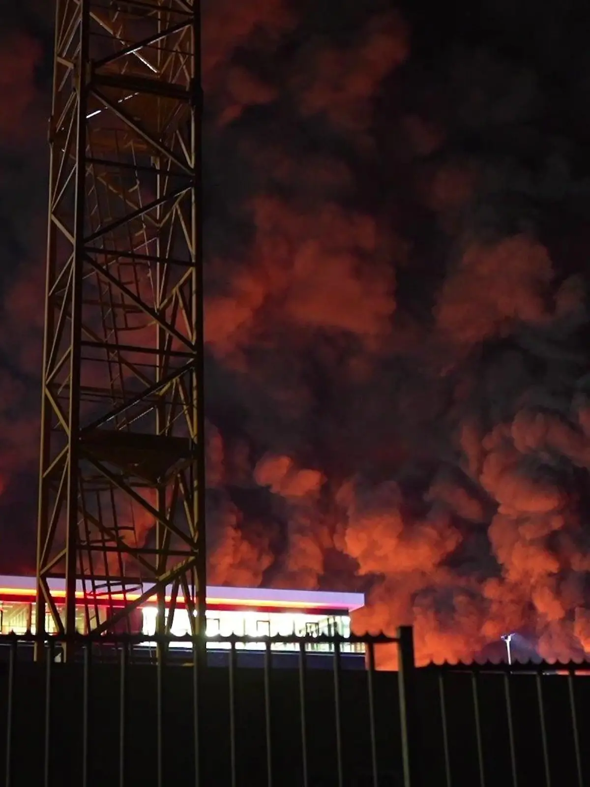 Löste ein Feuerwerk das Feuer aus?