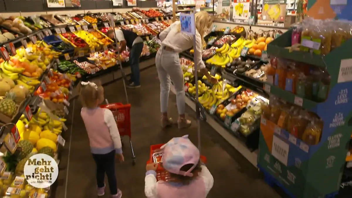 Drillinge kaufen alles dreifach Ein abenteuerlicher Einkauf