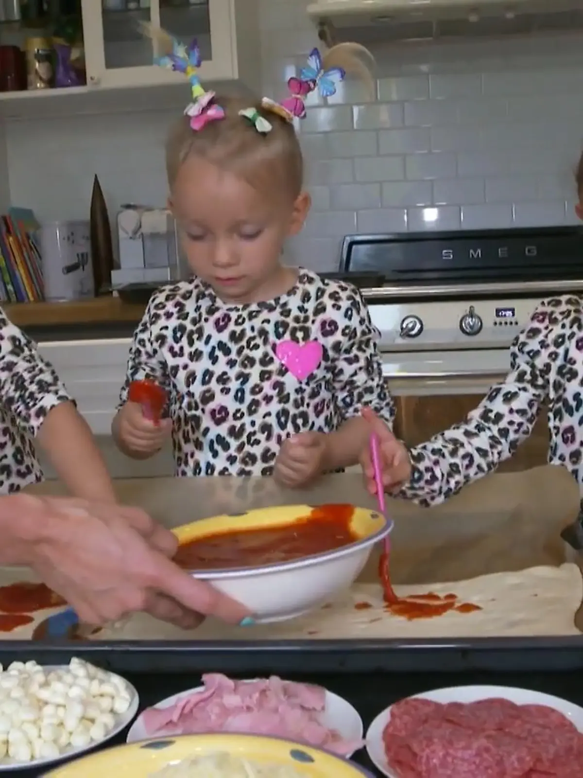 Bild zu: "Pizzabacken bei Familie Eisenhardt"