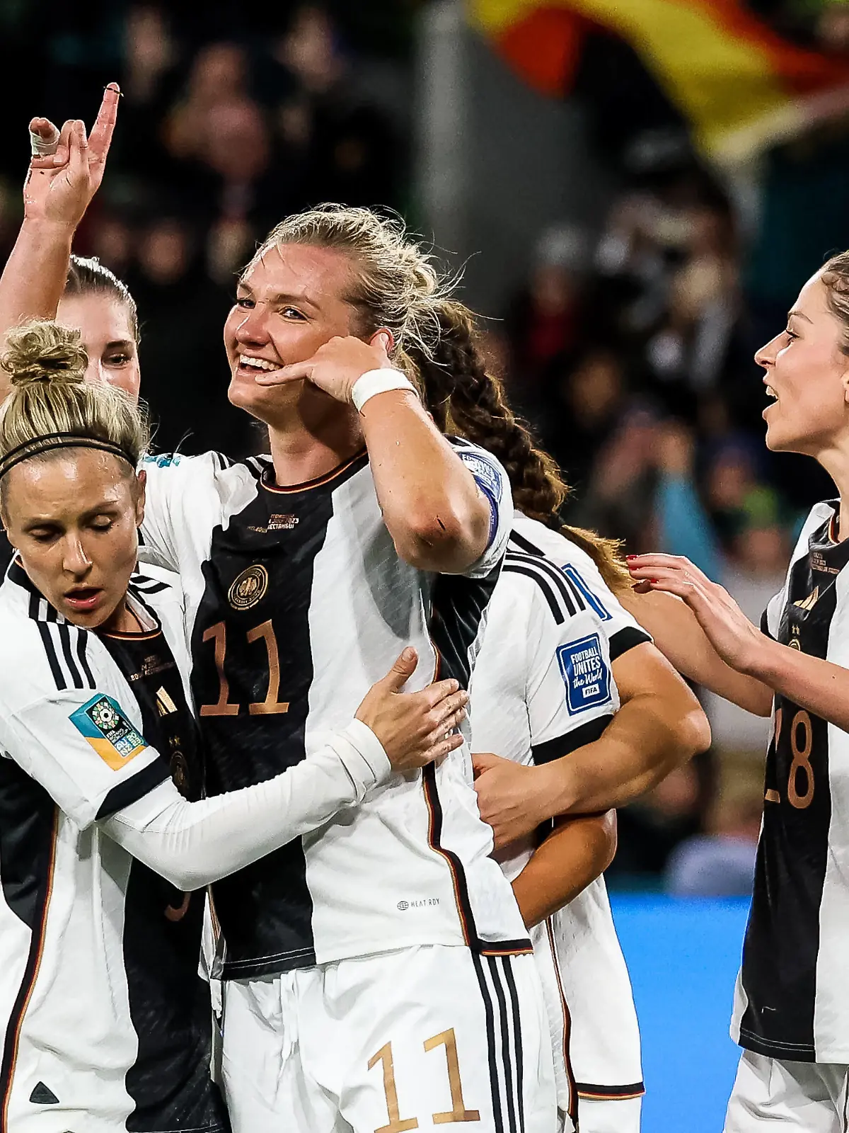 FIFA Frauen-Weltmeisterschaft 2023: Deutschland - Marokko 24.07.2023 Jubel zum 2:0 durch Alexandra Popp Deutschland, 11 Svenja Huth Deutschland, 9, Jule Brand Deutschland, 22, Alexandra Popp Deutschland, 11, Sara Daebritz Deutschland, 13, Melanie Leupolz Deutschland, 18 FIFA Frauen-Weltmeisterschaft 2023: Deutschland - Marokko Melbourne / Naarm, Melbourne-Rectangular-Stadion, 23.07.2023 *** FIFA Womens World Cup 2023 Germany Morocco 24 07 2023 Cheers for 2 0 by Alexandra Popp Germany, 11 Svenja Huth Germany, 9 , Jule Brand Germany, 22 , Alexandra Popp Germany, 11 , Sara Daebritz Germany, 13 , Melanie Leupolz Germany, 18 FIFA Womens World Cup 2023 Germany Morocco Melbourne Naarm, Melbourne Rectangular Stadium, 23 07 2023. Copyright: xBEAUTIFULxSPORTS/Jonesx